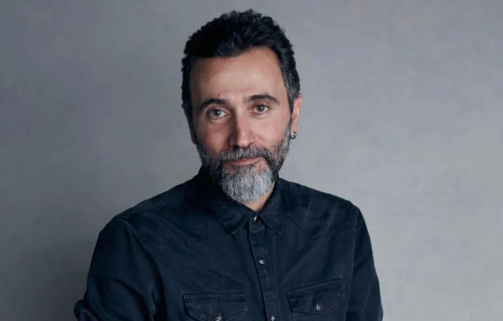 为了统治世界，7岁孩子排队去当人体炸弹