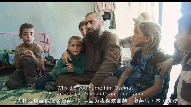 为了统治世界，7岁孩子排队去当人体炸弹