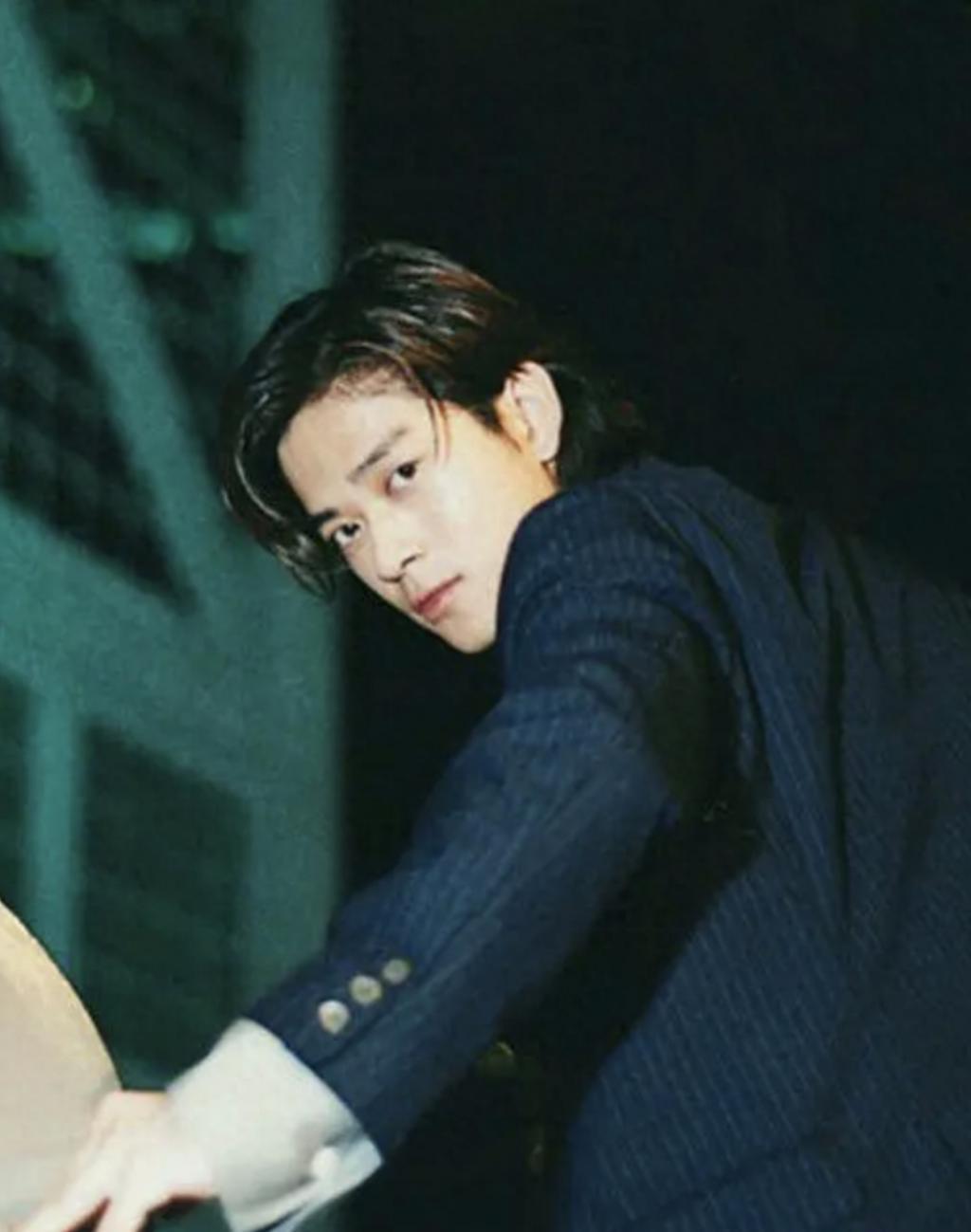 顶流偶像衰落记，他够倒霉的