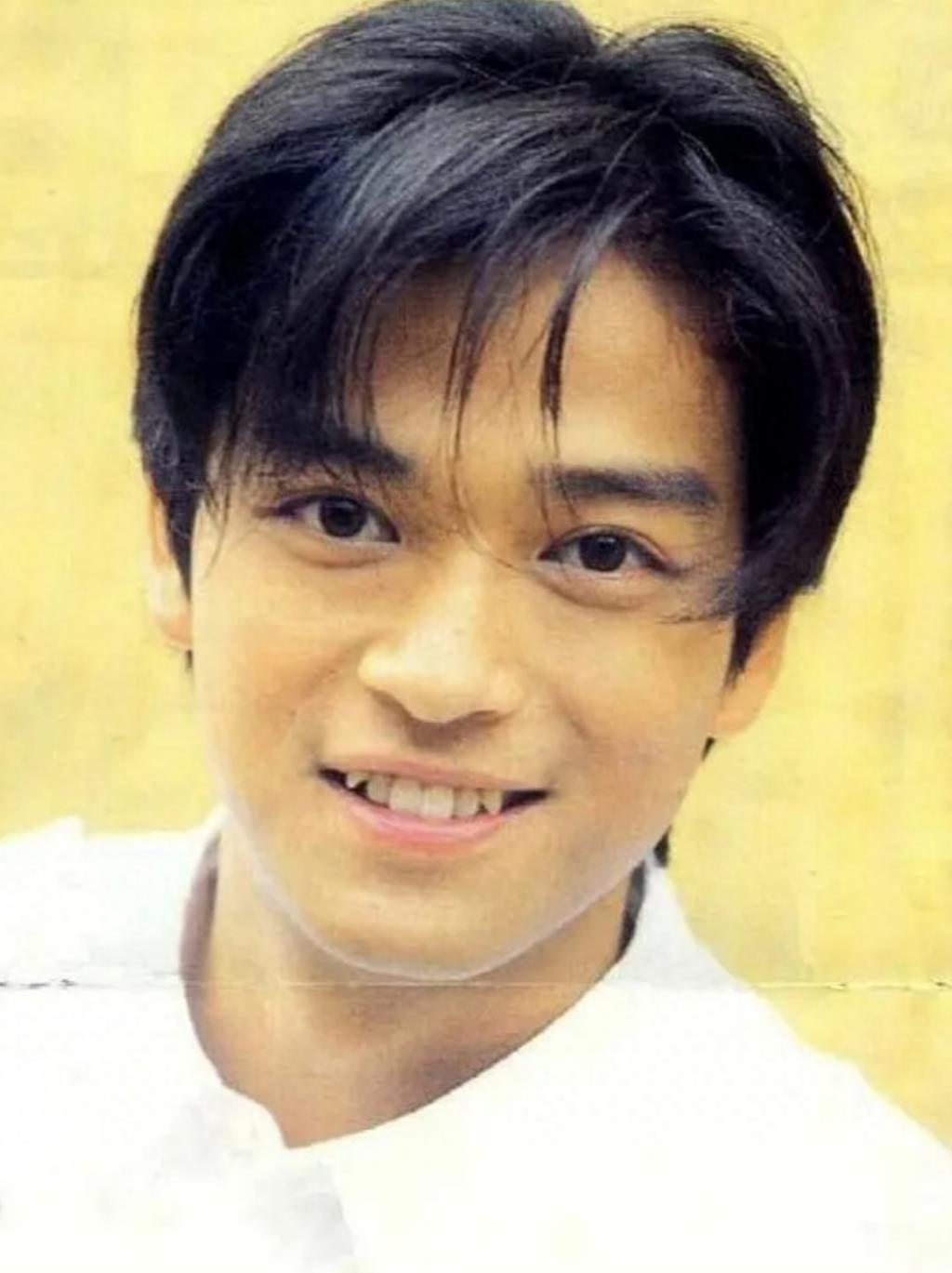 顶流偶像衰落记，他够倒霉的