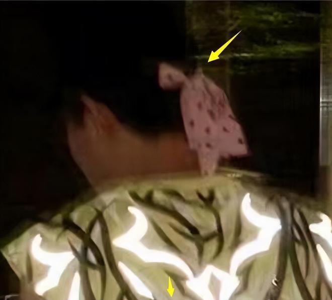 陈冠希彻底放飞自我，绑蝴蝶结穿绣花鞋，女儿越来越像妈