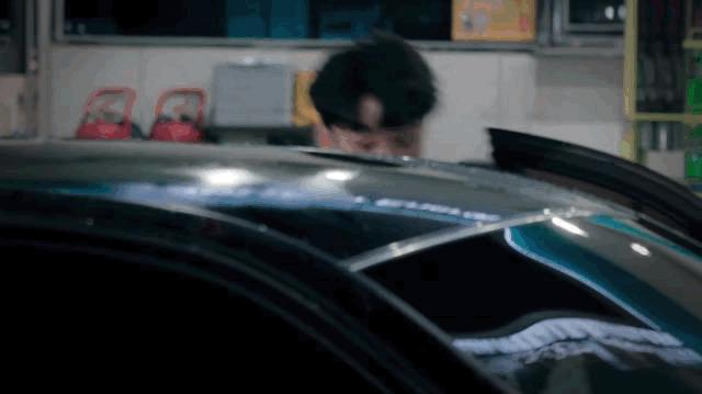 网飞限制级综艺，这么拍不要命了？