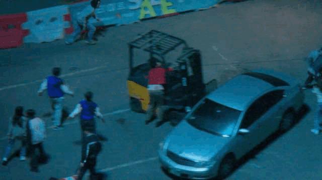 网飞限制级综艺，这么拍不要命了？