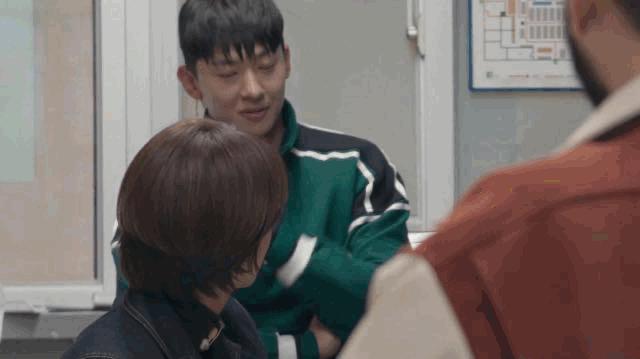 网飞限制级综艺，这么拍不要命了？