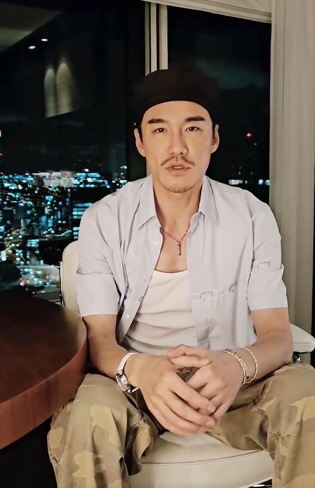 胡兵回应因失声现身医院打点滴 称正在治疗恢复中