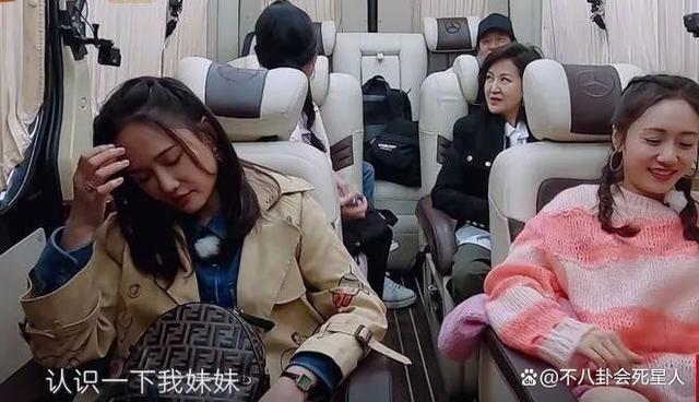 苗苗妹妹晒古装照，脸长鼻子塌假面感重，网友：感觉红不了
