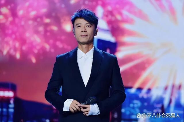 不扶李玟不发声被骂人品差，李克勤来内地赚钱的原因很心酸