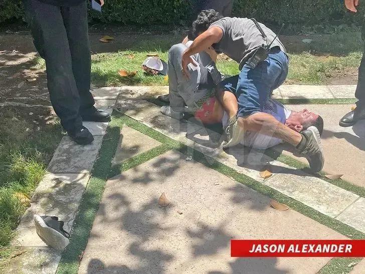 天后为爱下嫁竟成笑话？被造谣疯女人的她终于清醒了！