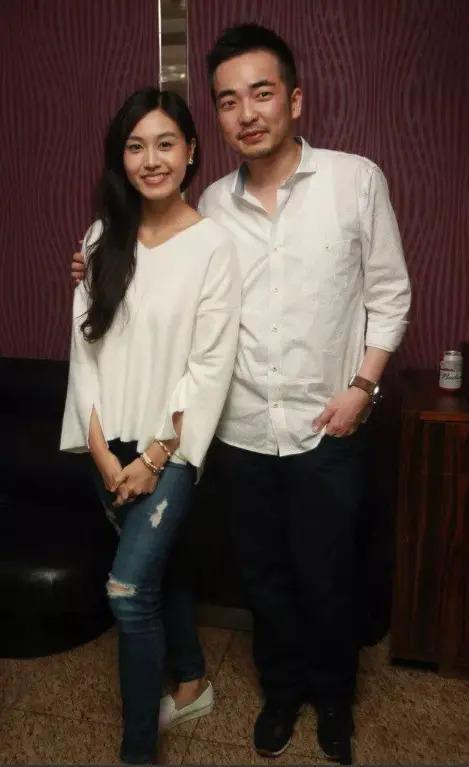 马氏兄弟双双娶女主播，为什么台湾富豪家族钟爱女主播？