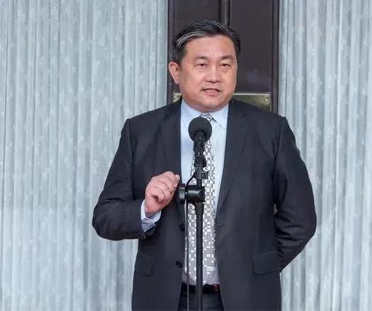马氏兄弟双双娶女主播，为什么台湾富豪家族钟爱女主播？