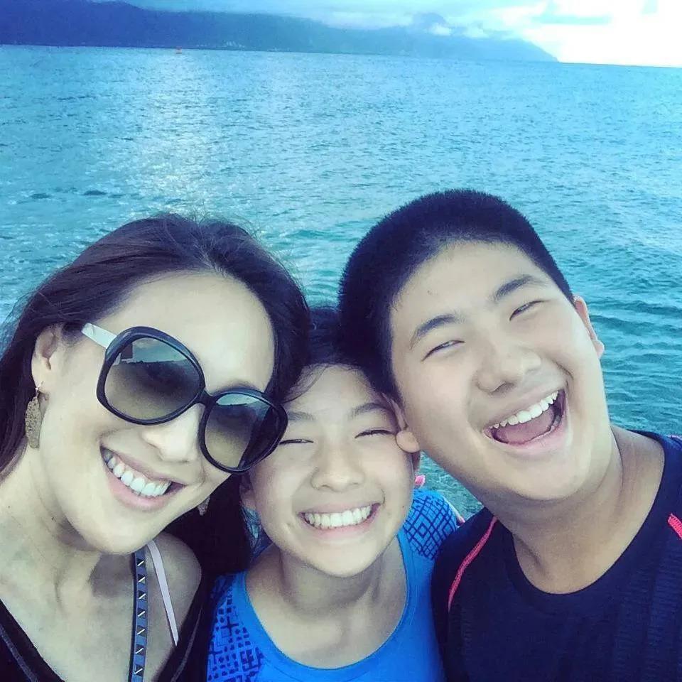 马氏兄弟双双娶女主播，为什么台湾富豪家族钟爱女主播？