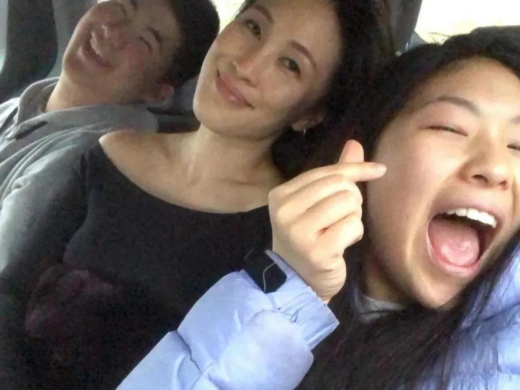 马氏兄弟双双娶女主播，为什么台湾富豪家族钟爱女主播？