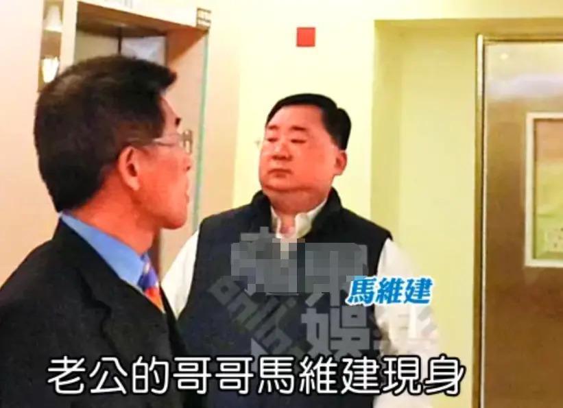 马氏兄弟双双娶女主播，为什么台湾富豪家族钟爱女主播？