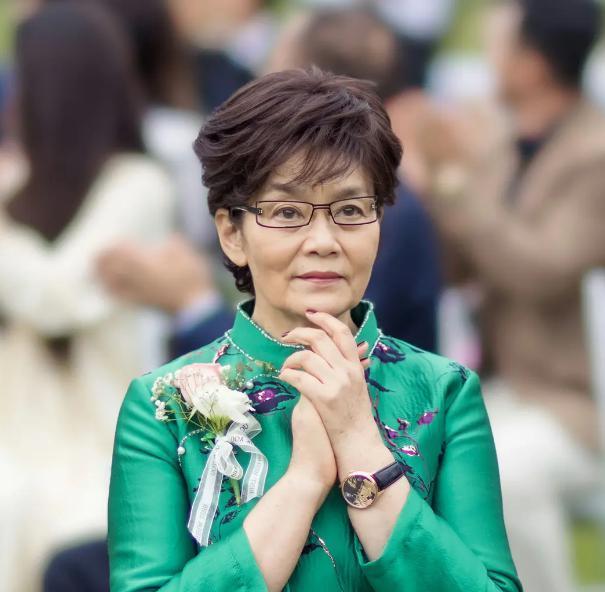 李玟被骂，是今天热搜上最恶心的一幕