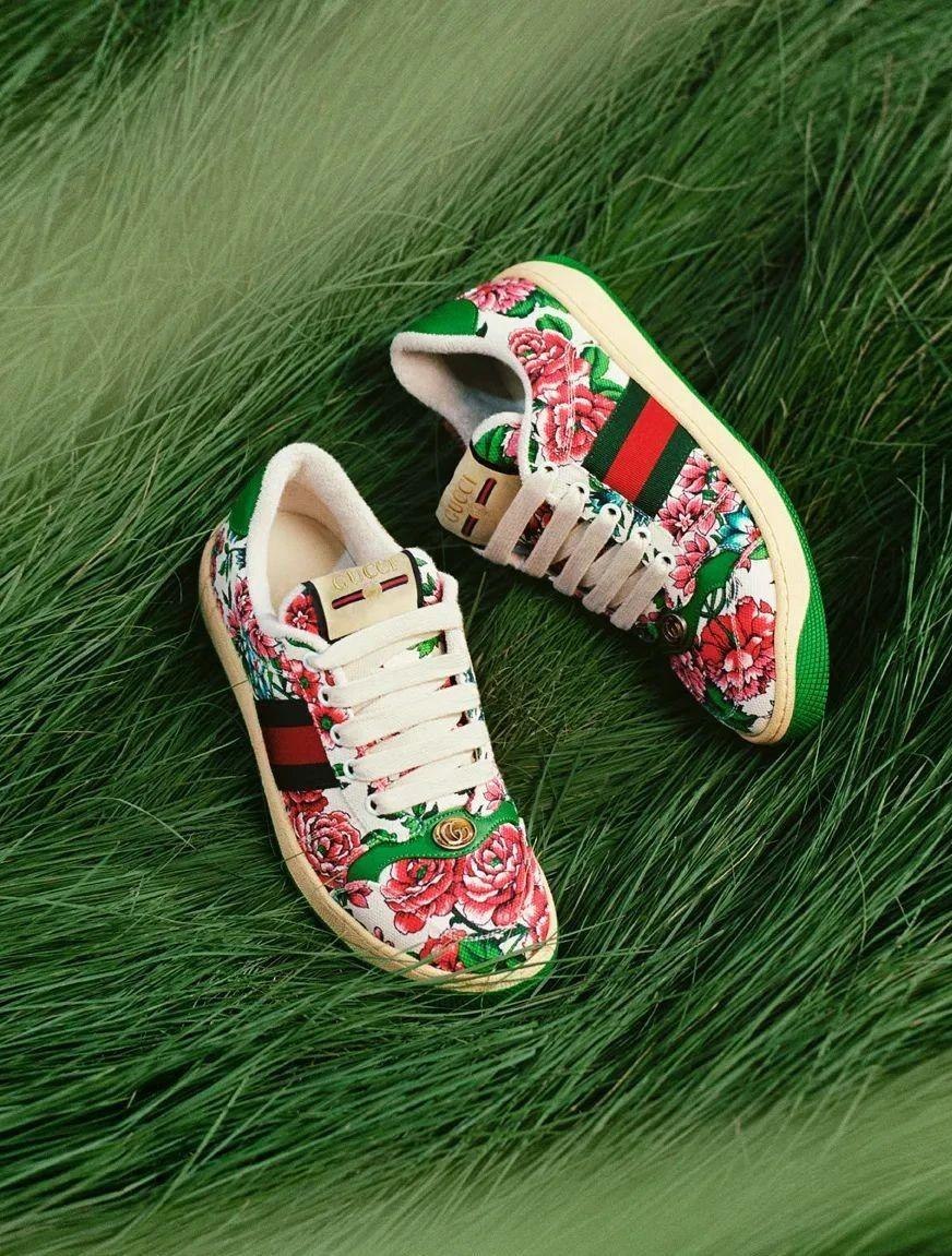 七夕求婚有多廉价？29 元钻戒月销 10 万…