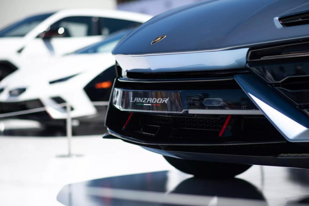 兰博基尼首款纯电车型 Lanzador 实车展示