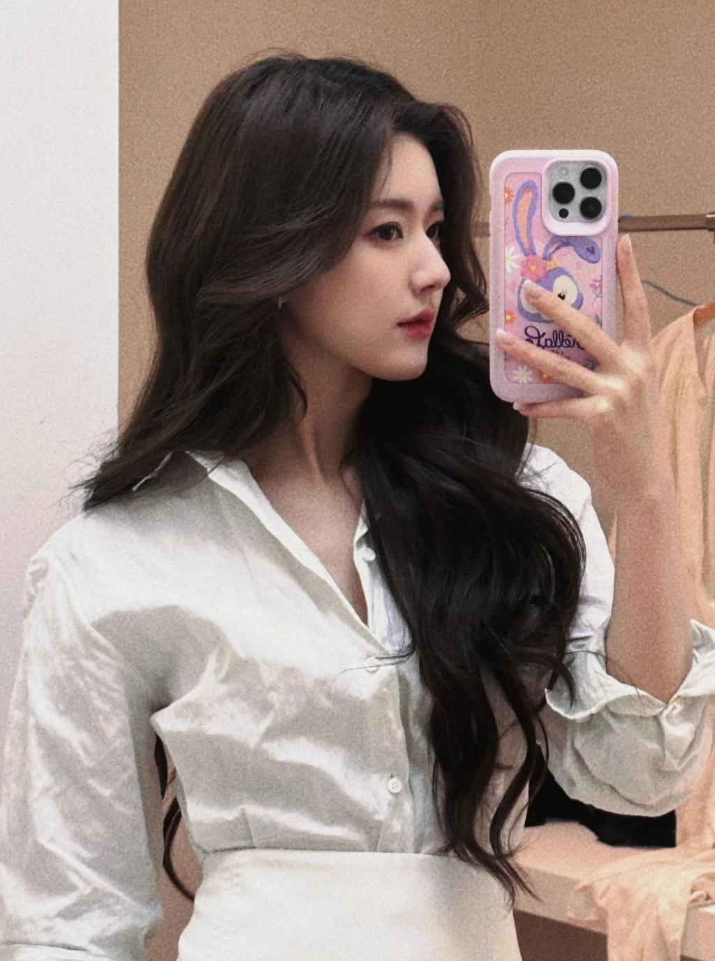 赵露思过度修图像网红，终于明白她为什么被归为“普女”