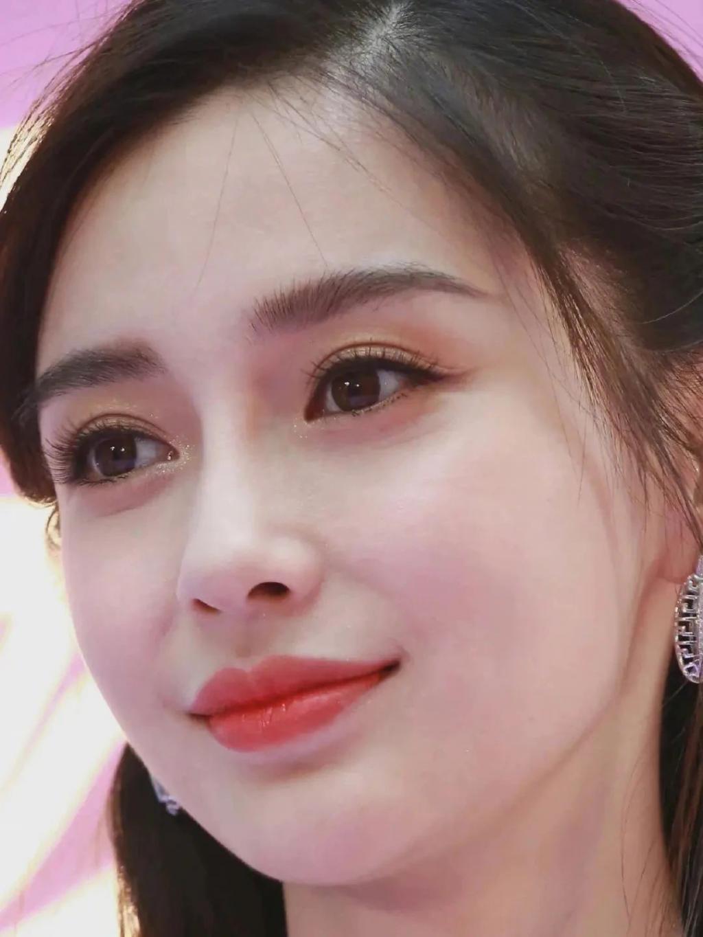 赵露思过度修图像网红，终于明白她为什么被归为“普女”