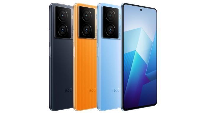 iQOO Z8 手机安兔兔跑分超 97 万：天玑 8200 处理器   12GB 内存