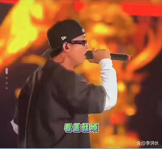 GAI与听众互动不畅，咆哮：前排没跳的去后面，看着就烦