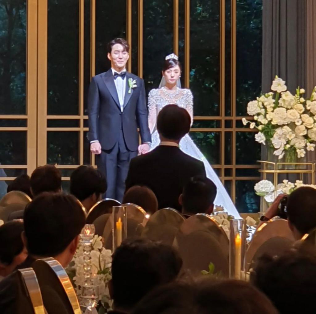 第二场婚礼圆满举行！这一对新人太让人羡慕了！