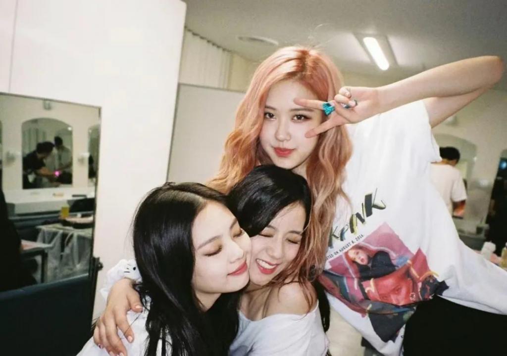 Blackpink的Lisa跟世界首富的儿子好上了