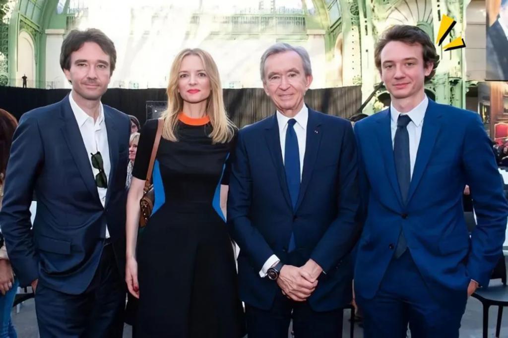 Blackpink的Lisa跟世界首富的儿子好上了