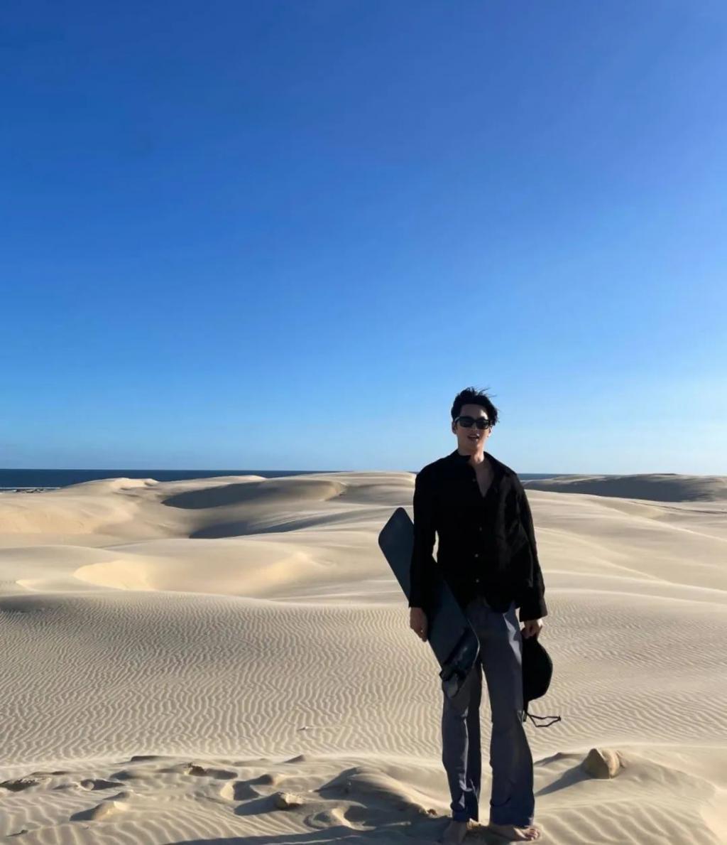 Blackpink的Lisa跟世界首富的儿子好上了