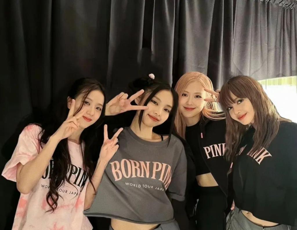 Blackpink的Lisa跟世界首富的儿子好上了