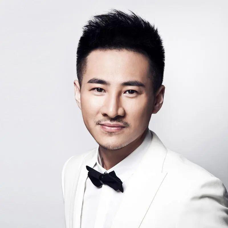 70岁甄妮无惧资本！发文手撕《好声音》，还点名那英那辛两姐妹