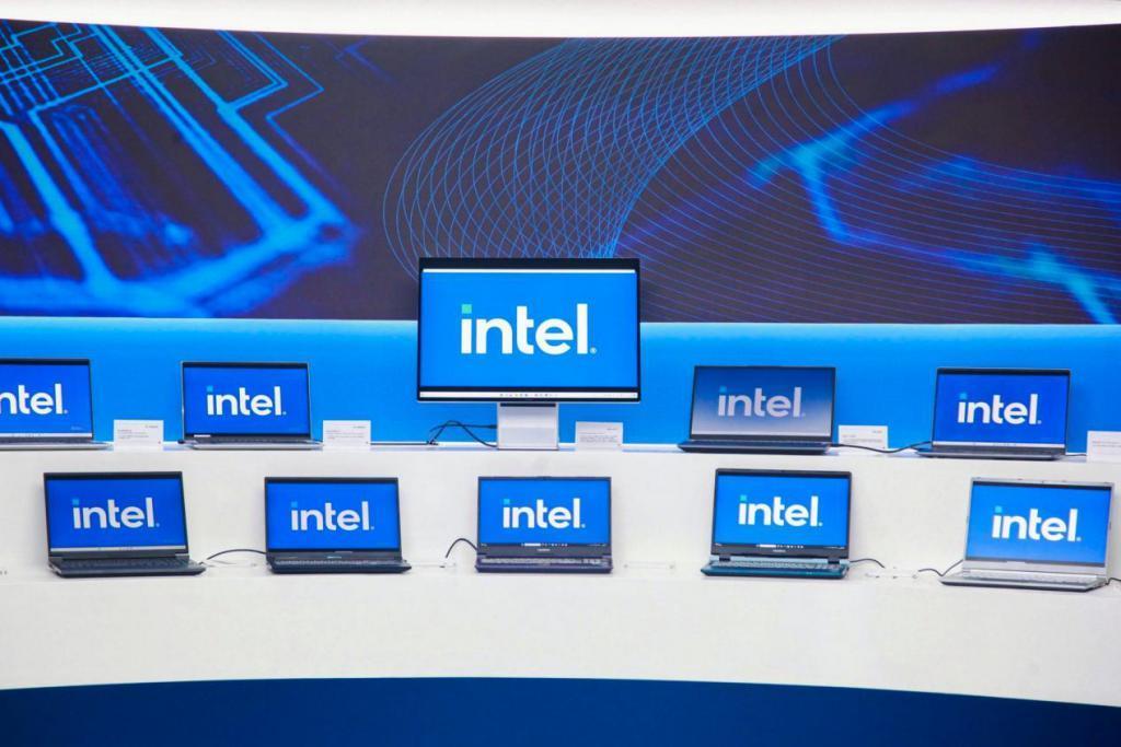 轻薄本也能运行大语言模型，英特尔推动 PC 生成式 AI 落地