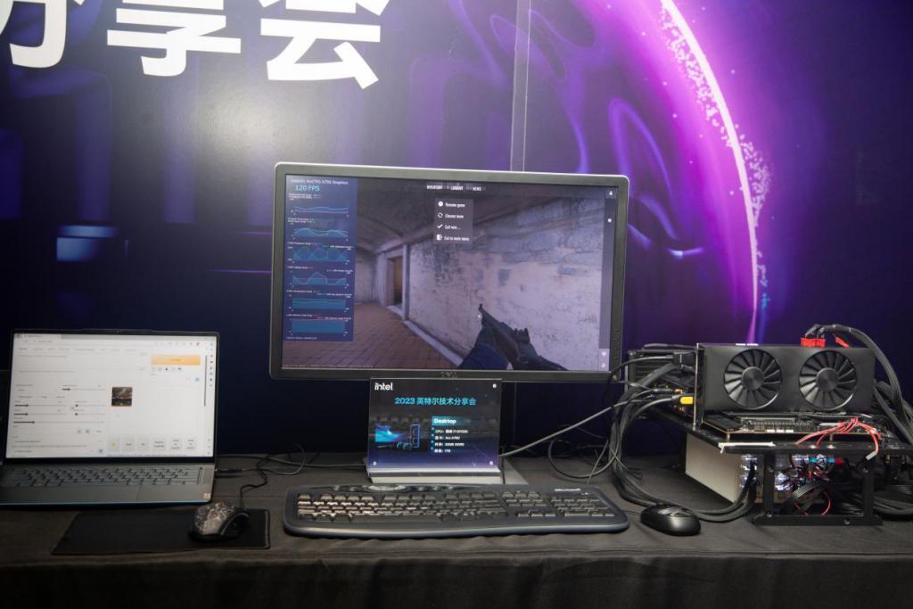 轻薄本也能运行大语言模型，英特尔推动 PC 生成式 AI 落地