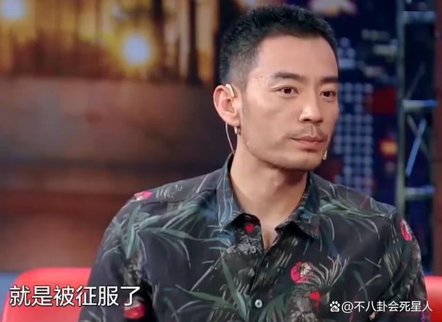 李光洁官宣二胎，细看他对二婚妻子的态度才明白郝蕾为何离开