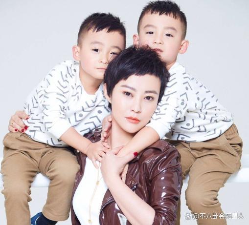 李光洁官宣二胎，细看他对二婚妻子的态度才明白郝蕾为何离开