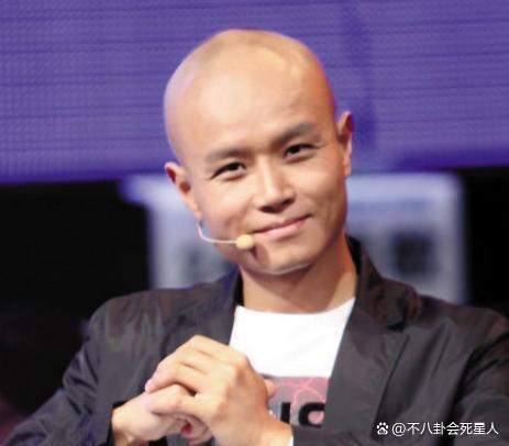 乐嘉直播痛哭，称自己8年前就被毁了，女儿被说是酒鬼女儿