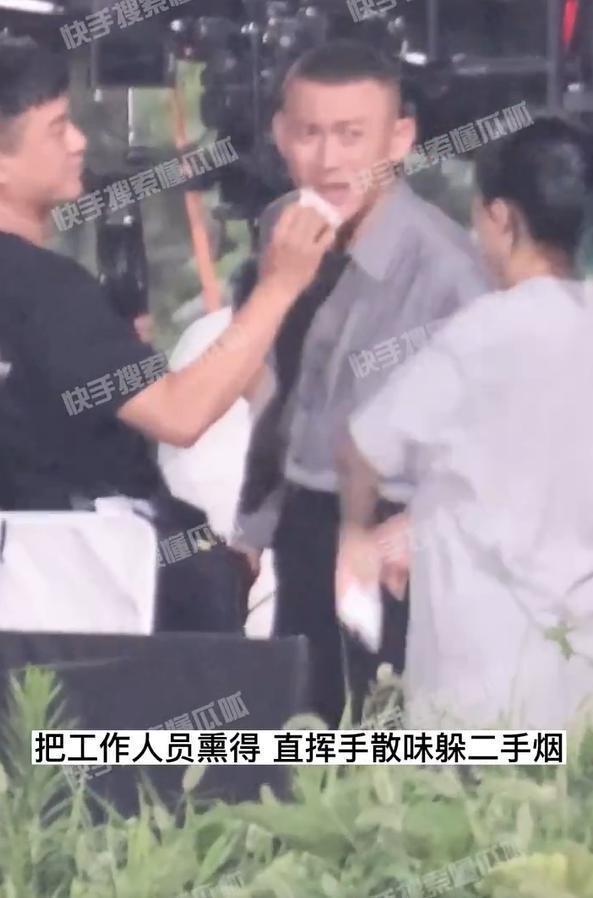 狗仔曝聂远片场对着工作人员抽烟 还随地吐痰