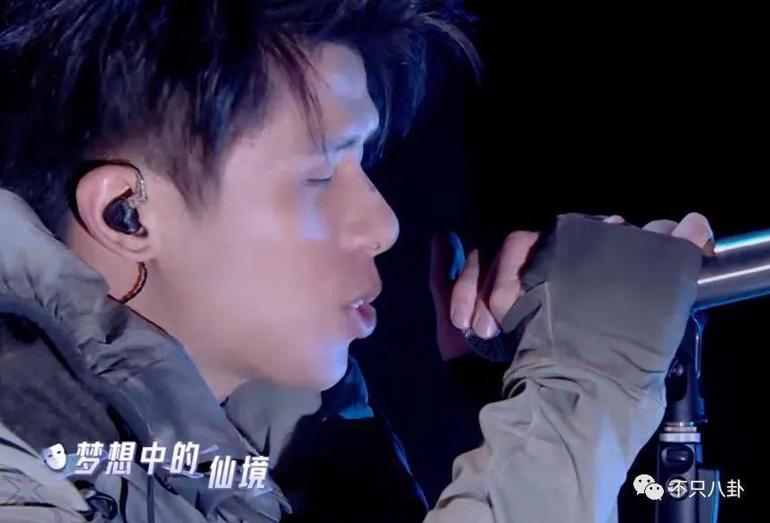 31岁男明星和未成年谈恋爱又劈腿？他别太离谱！