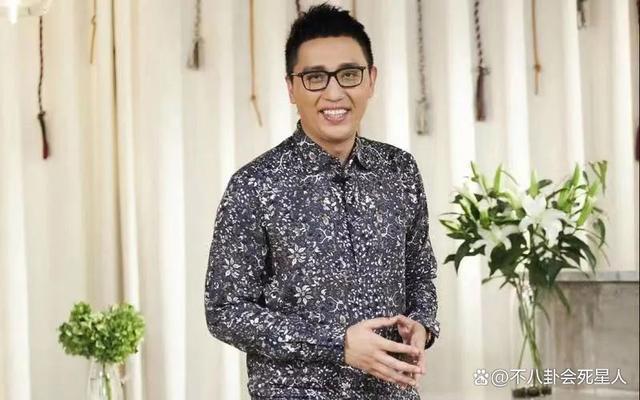 华少被说没分寸，周冬雨被批没礼貌，口无遮拦的明星们该醒了