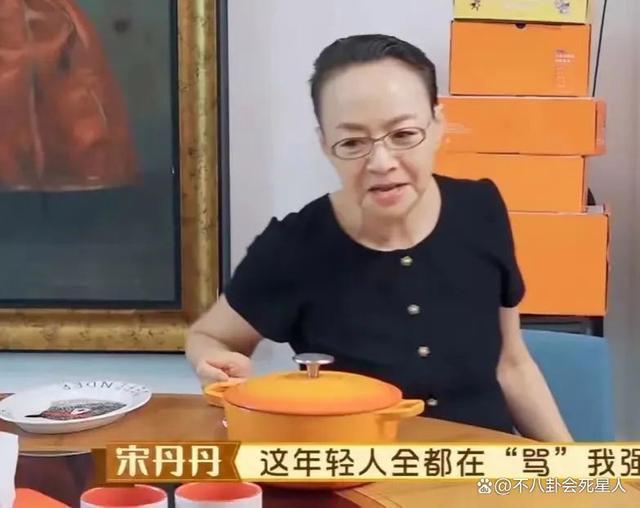 华少被说没分寸，周冬雨被批没礼貌，口无遮拦的明星们该醒了