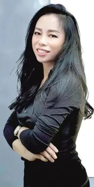 亚洲第一女声，55岁美成35岁