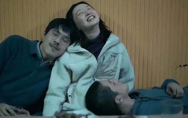 周冬雨刘昊然新片扑街！网友差评不断，票房预测仅2000万