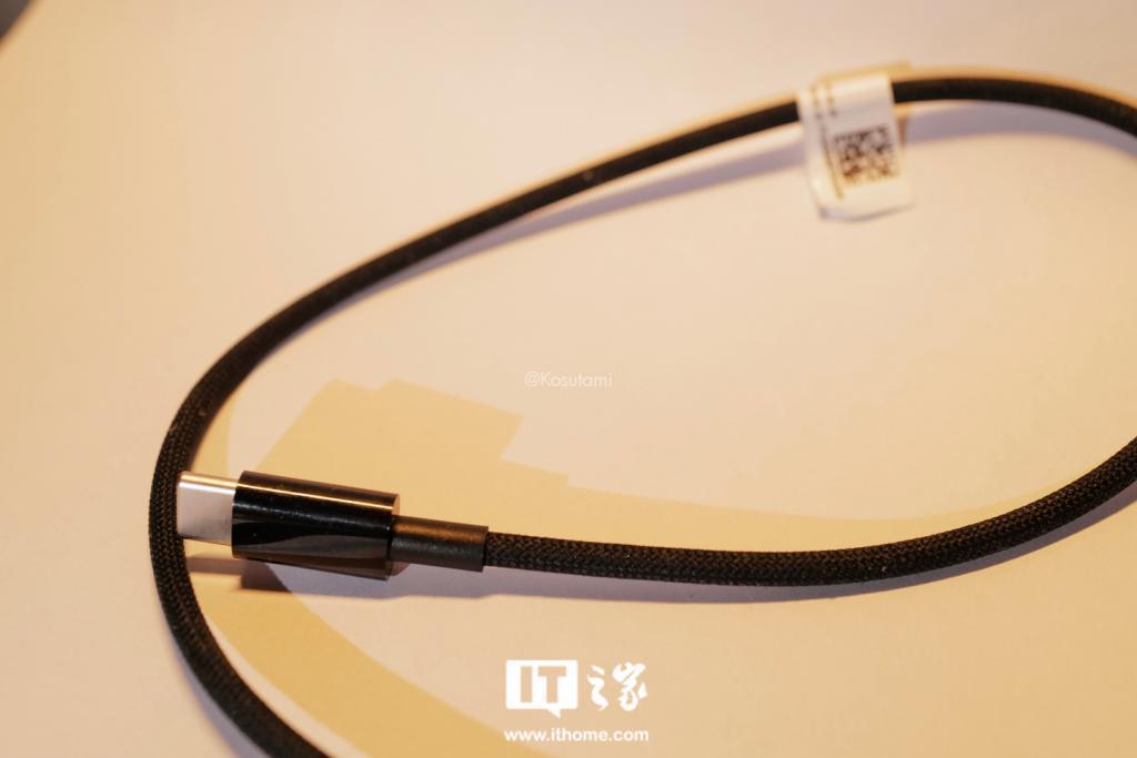苹果 iPhone 15 Pro 所用 USB-C 数据线曝光，IT之家详细上手解析