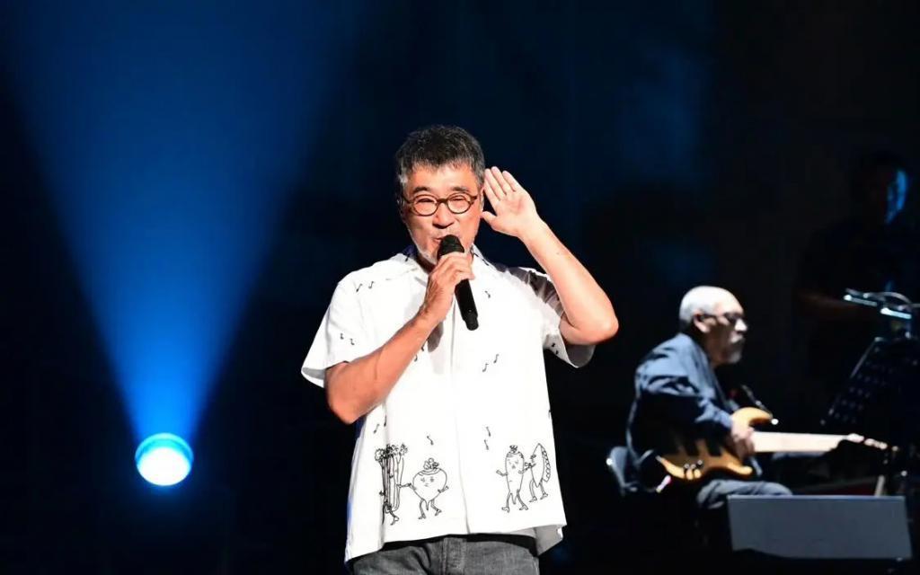 李宗盛北京演唱会遭网友吐槽 花了1380元 像“坐牢”