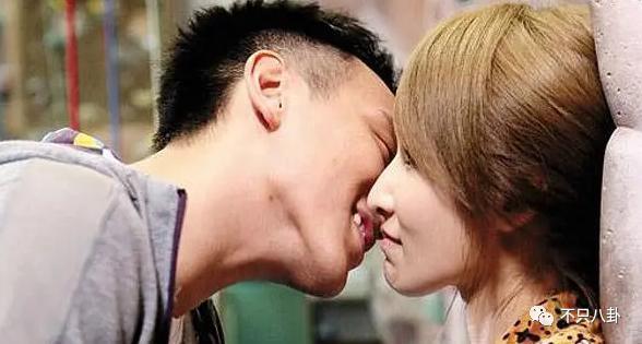 闹婚变了？当初他不是说“遇到老婆前的恋情都是错的”吗？