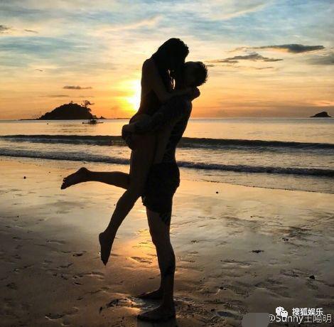 闹婚变了？当初他不是说“遇到老婆前的恋情都是错的”吗？