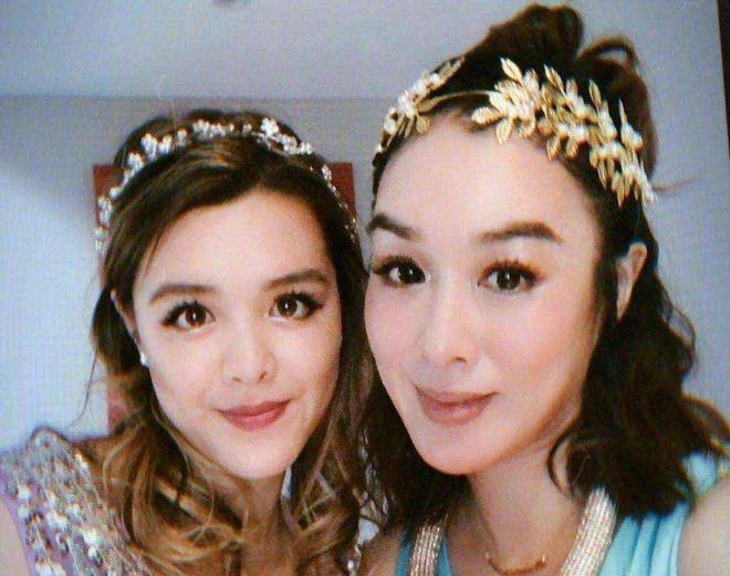 钟丽缇长女出道拍广告！身材火辣混血五官好精致