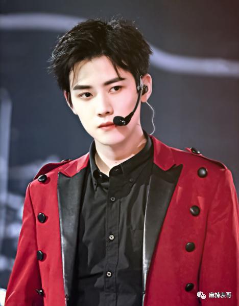 这都能夸起来啊？