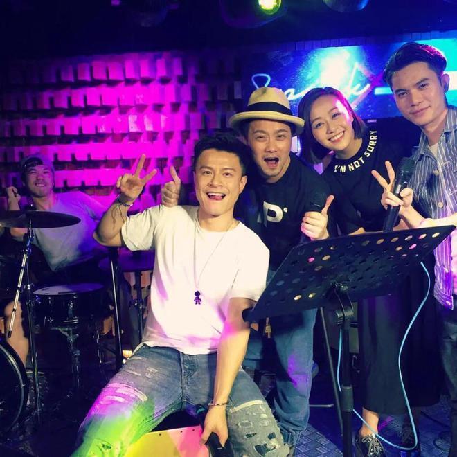 与大14岁男友结婚且双喜临门？黄心颖晒照吐心声