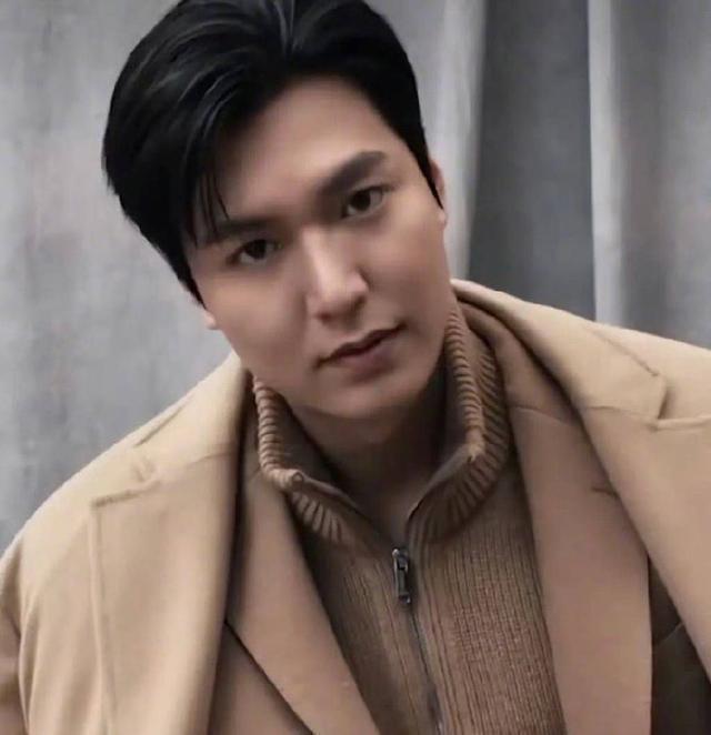 李敏镐近照曝光发福明显 与昔日帅气模样大不同