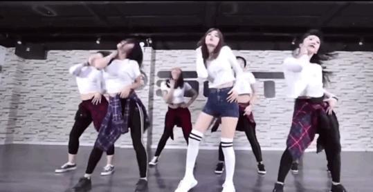 何超莲的默许，李小璐的崩溃